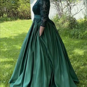Emerald green prom dress